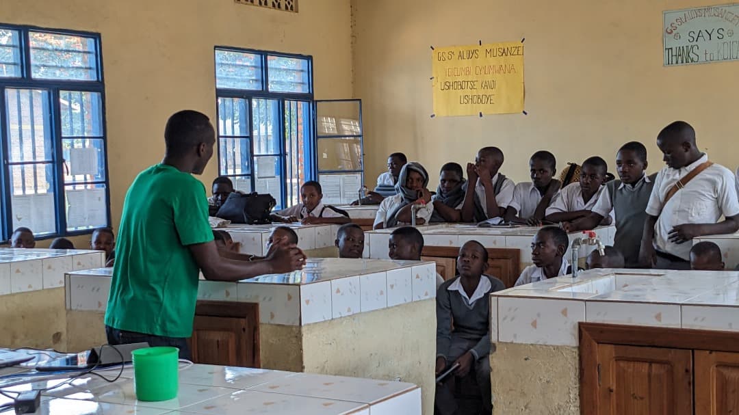 Teaching session in Rwanda